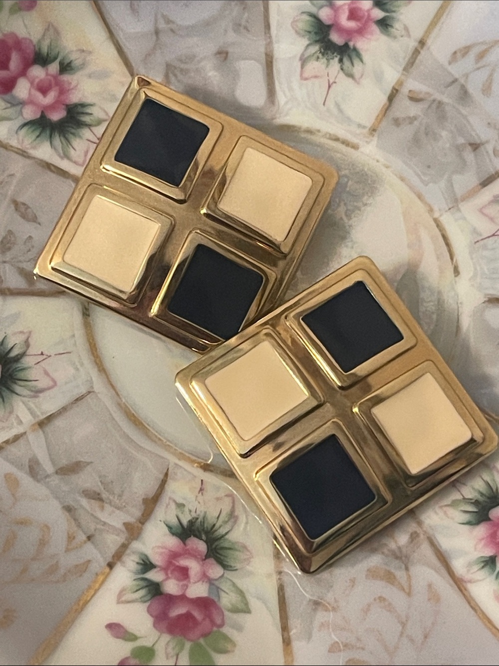 1980’s Geometric Navy Blue & Cream Checkerboard Statement Clip-On Earrings